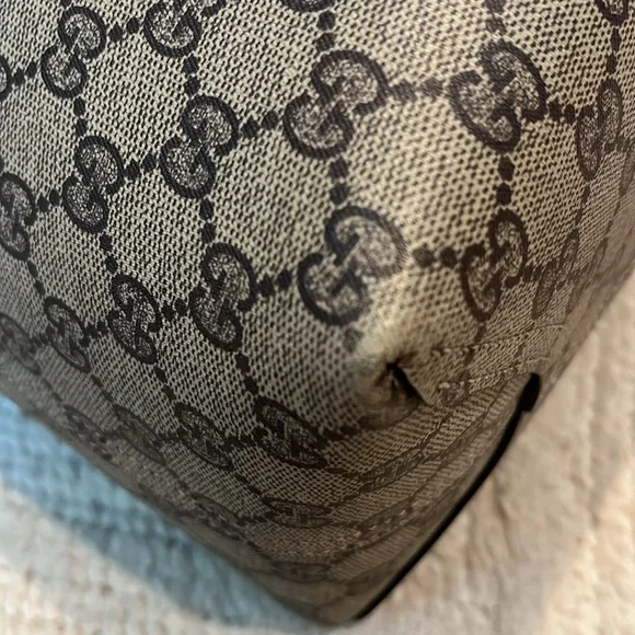 Extra large Gucci gg reversible tote - EUC - Picture 7 of 16
